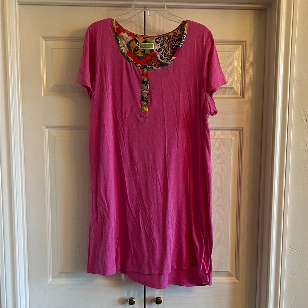 Vera Bradley ‘Rio’ Short Sleeved Gown